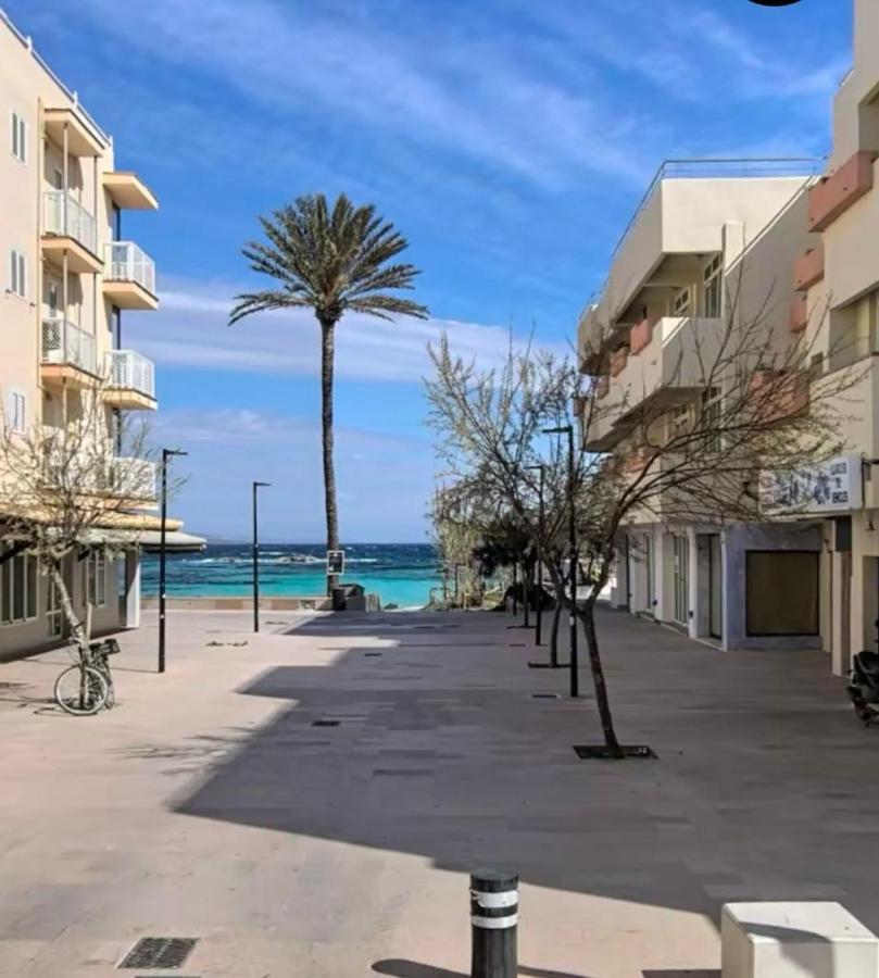 Apt Calmacabana A 50M Dal Mare Apartment Es Pujols Exterior photo