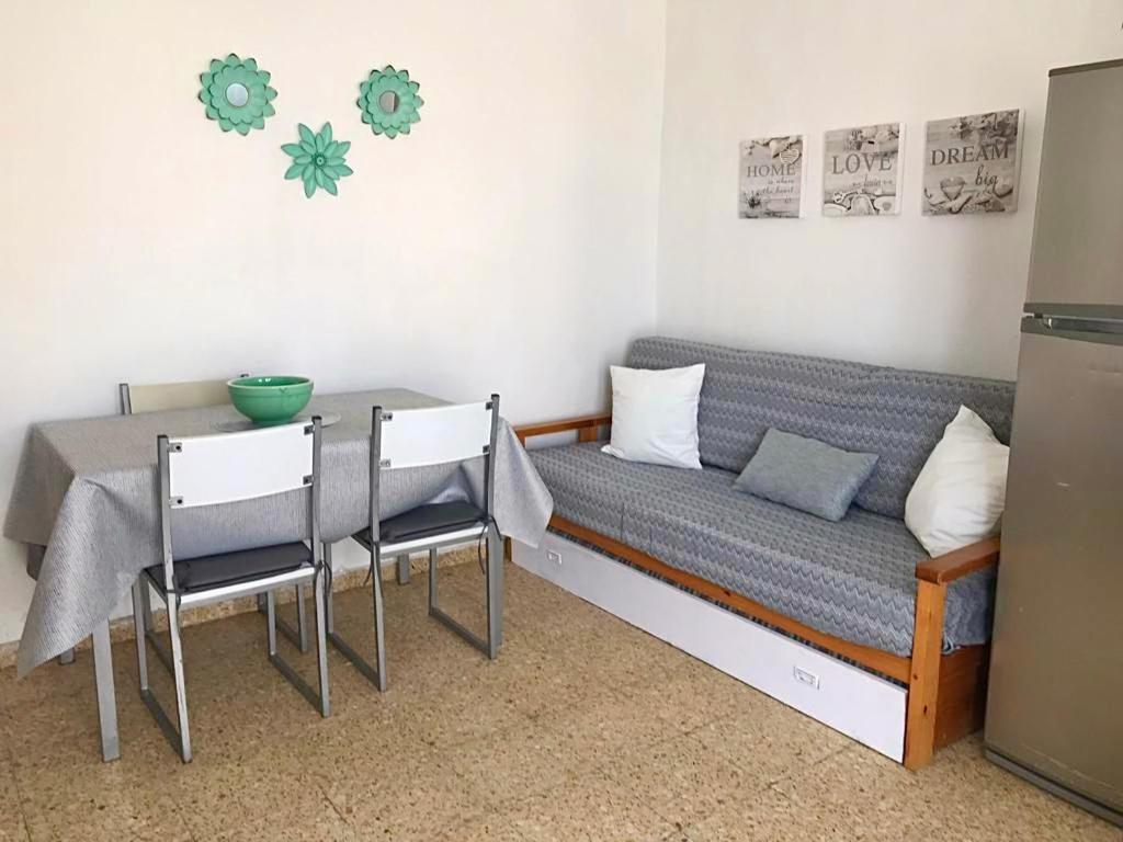 Apt Calmacabana A 50M Dal Mare Apartment Es Pujols Exterior photo