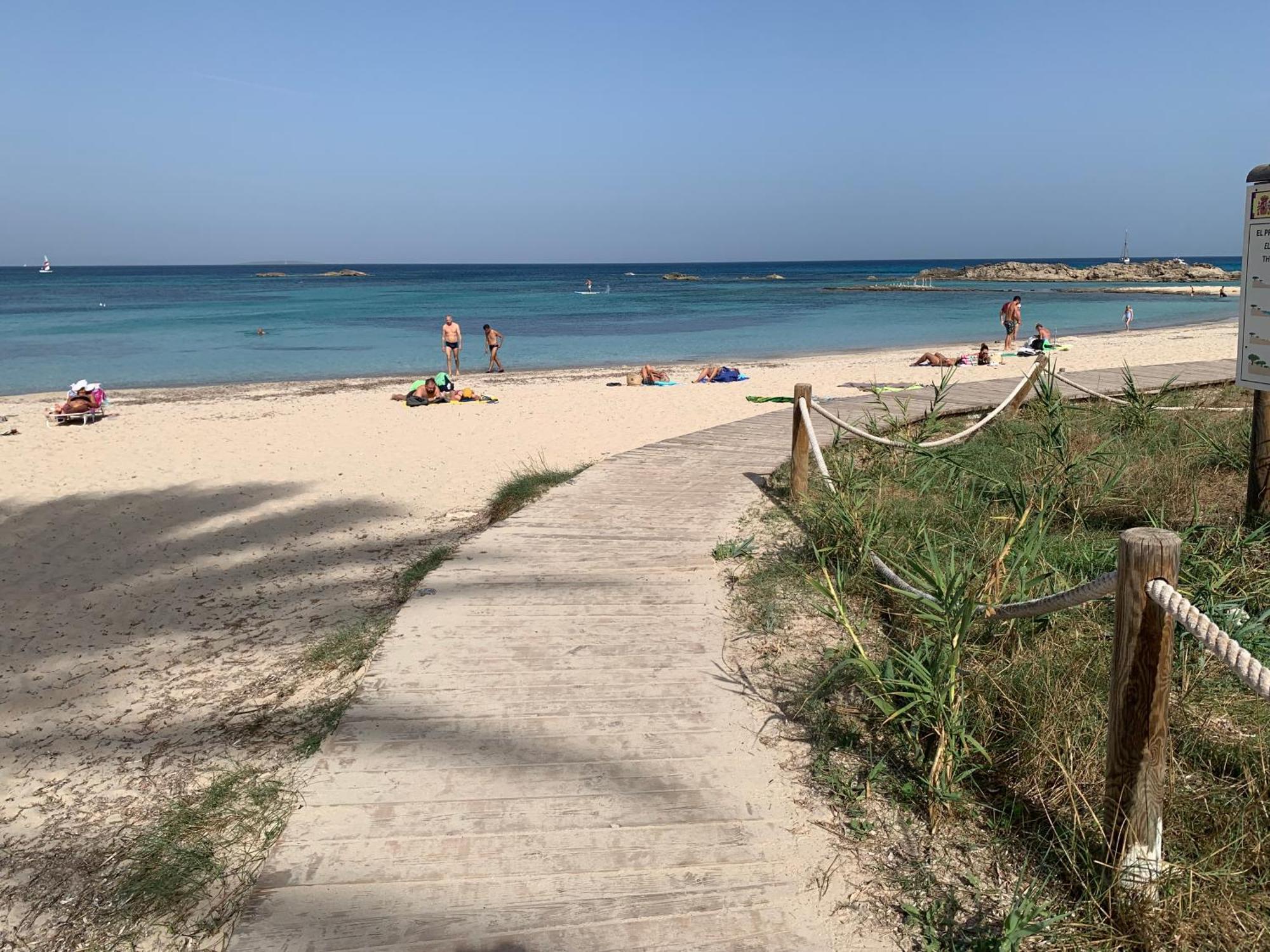Apt Calmacabana A 50M Dal Mare Apartment Es Pujols Exterior photo